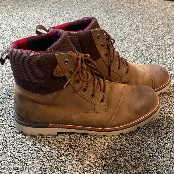 Toms Other - Toms Men’s Leather Boots 12M